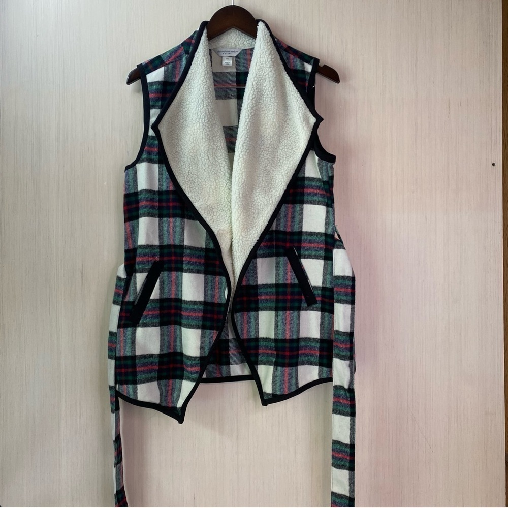 Christopher & Banks Wool Blend Belted Plaid Vest Sherpa Lining Petite Medium